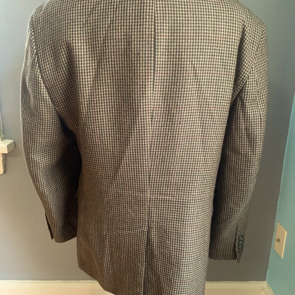 Jos. A. Bank Men’s Blazer, Size 42 S - Picture 4 of 6